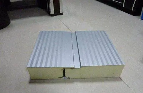 必承建材告訴您關(guān)于聚氨酯封邊巖棉夾芯板的特點(diǎn)及優(yōu)點(diǎn)是什么？